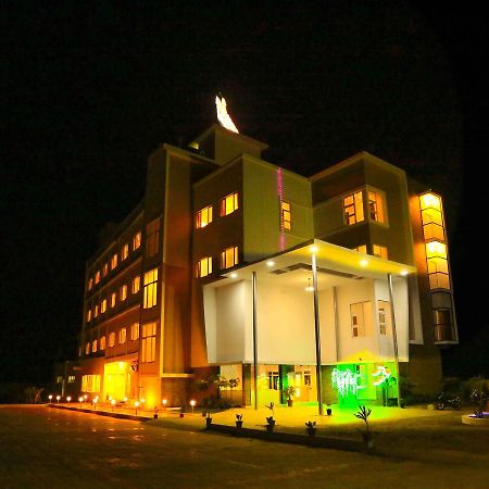 Hotel Queens Inn Velanganni Bagian luar foto