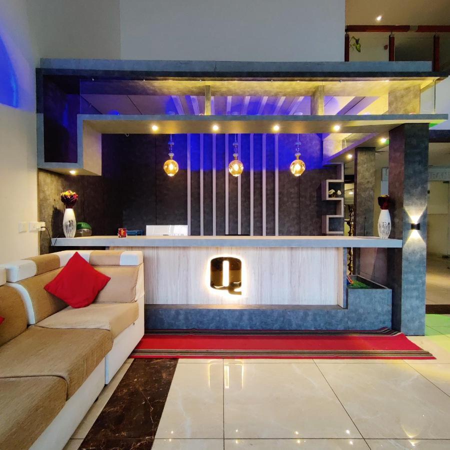 Hotel Queens Inn Velanganni Bagian luar foto