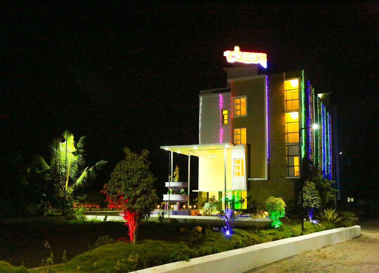 Hotel Queens Inn Velanganni Bagian luar foto