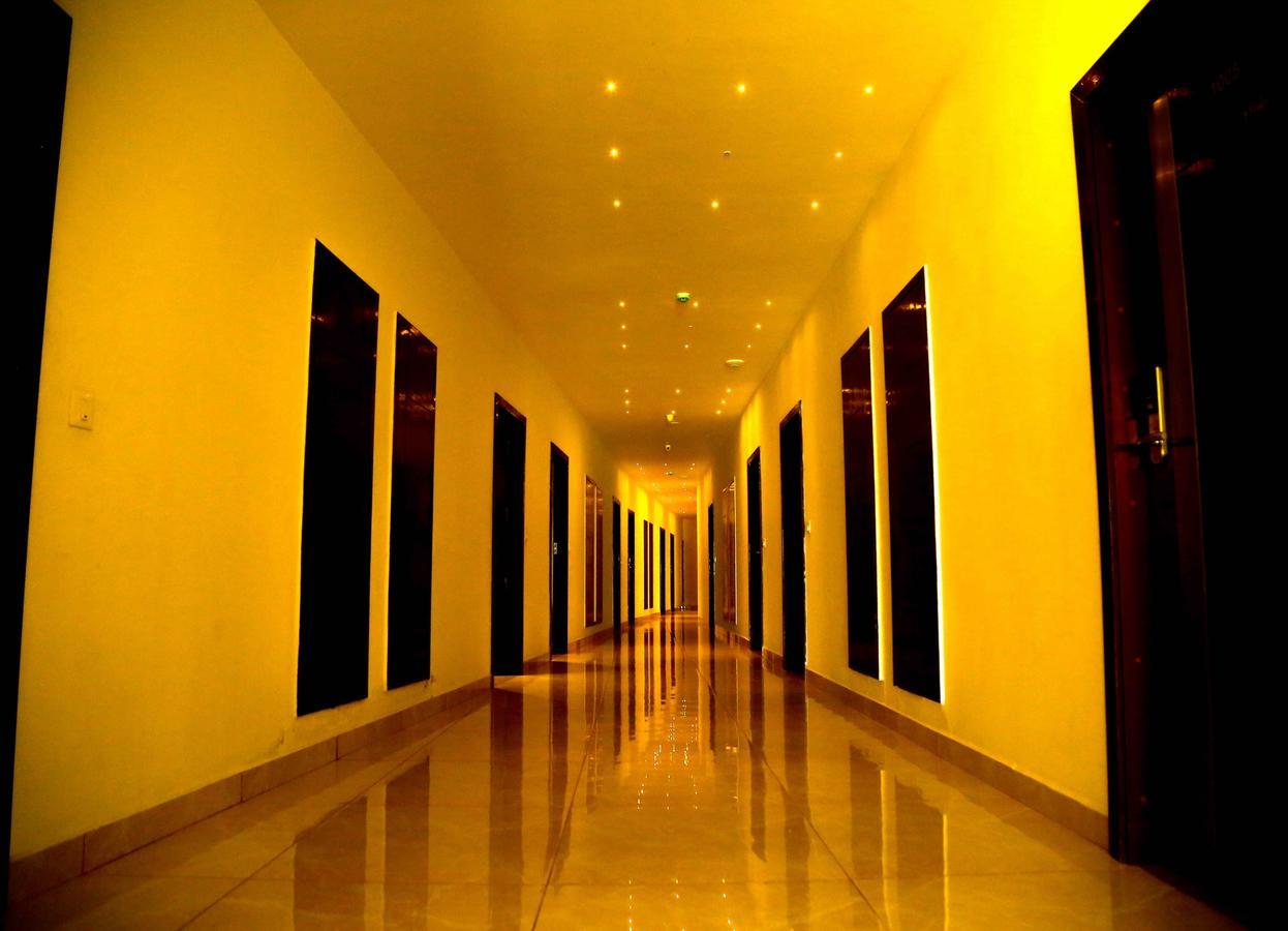 Hotel Queens Inn Velanganni Bagian luar foto