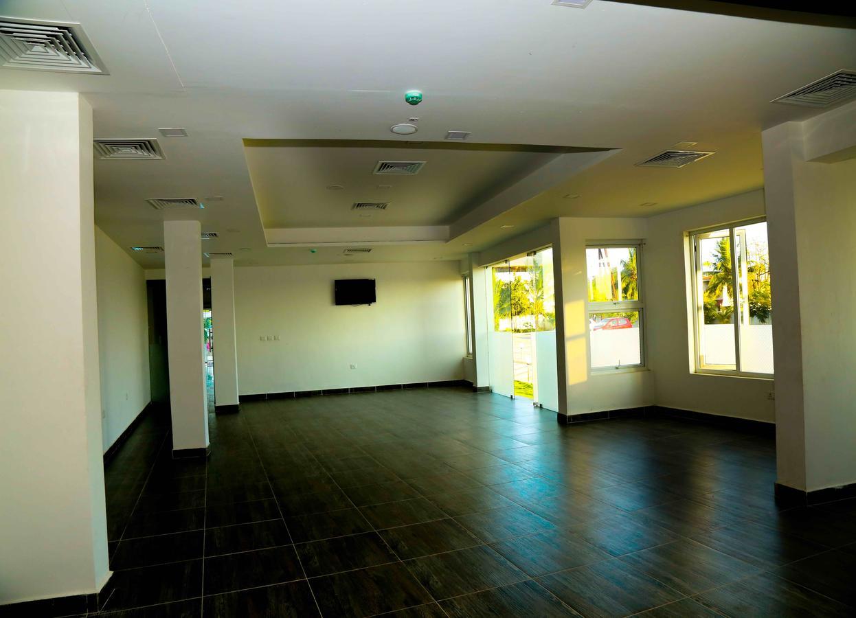 Hotel Queens Inn Velanganni Bagian luar foto